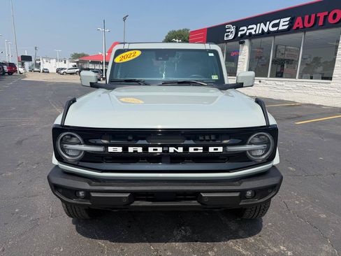 Used 2022 Ford Bronco Outer Banks AWD/4WD image 2