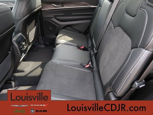 New 2026 Jeep Grand Cherokee L 4WD image 28