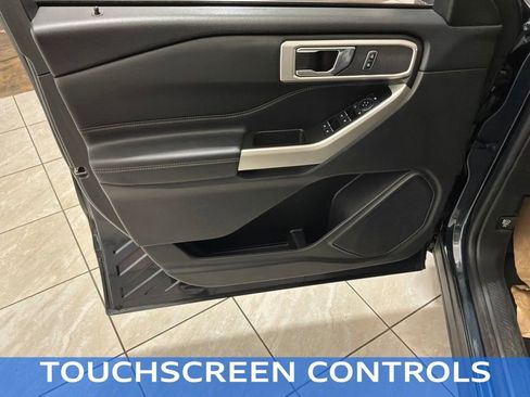 Certified 2022 Ford Explorer XLT AWD/4WD image 4