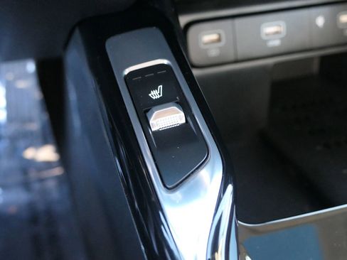 Used 2022 Kia Sorento SX w/ Panoramic Sunroof Package image 18