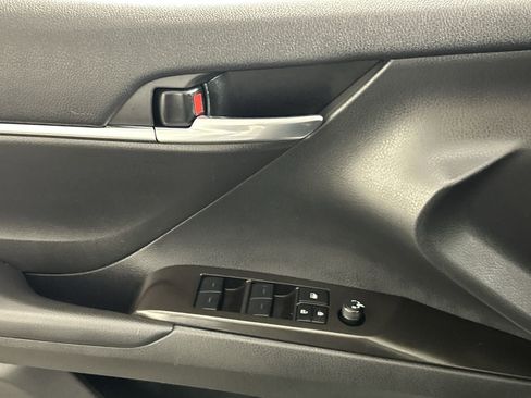 Used 2024 Toyota Camry SE w/ Blackout Package (TMS) image 18