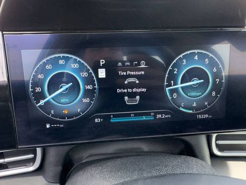 Used 2025 Hyundai Elantra SEL image 11