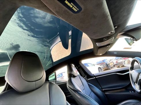Used 2017 Tesla Model S 75 image 12
