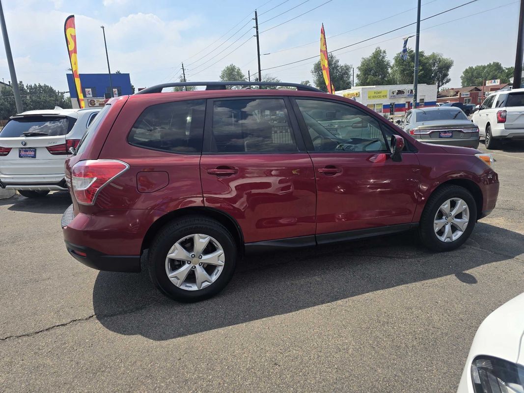 Used 2016 Subaru Forester 2.5i Premium AWD/4WD image 9