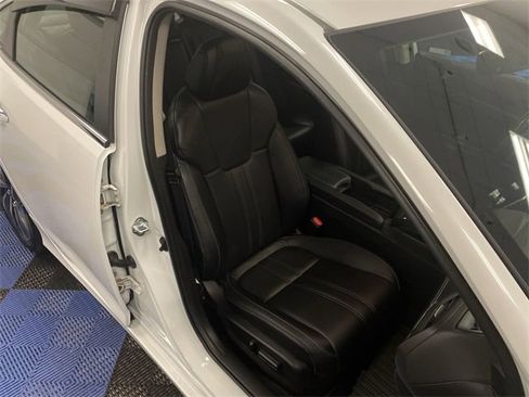 Certified 2022 Honda Insight Touring image 26