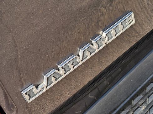 Used 2022 RAM 1500 Laramie w/ Laramie Southwest Edition image 11