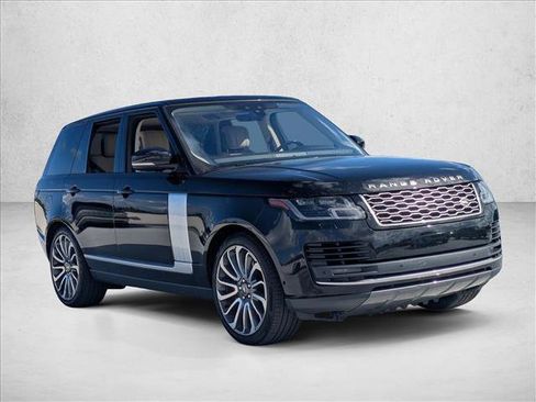 Used 2022 Land Rover Range Rover Westminster Edition image 3