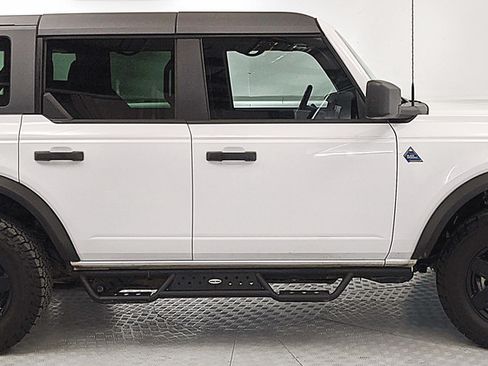 Certified 2024 Ford Bronco Black Diamond AWD/4WD image 2