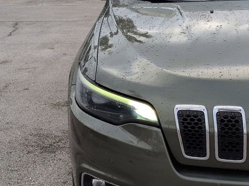 Used 2021 Jeep Cherokee Limited image 9