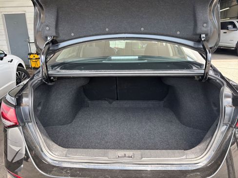 Used 2025 Nissan Sentra S FWD image 31
