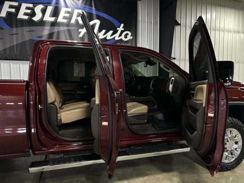 Used 2017 GMC Sierra 2500 Denali w/ Duramax Plus Package image 13