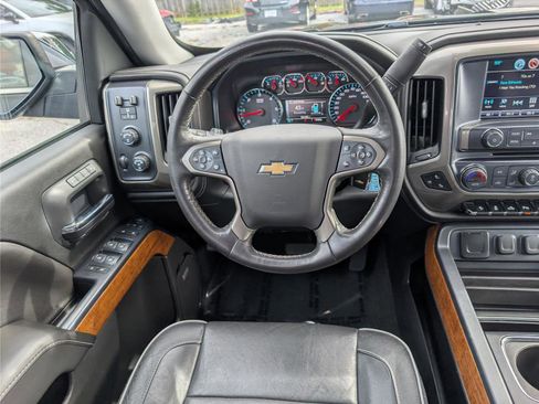 Used 2018 Chevrolet Silverado 1500 High Country w/ High Desert Package image 18