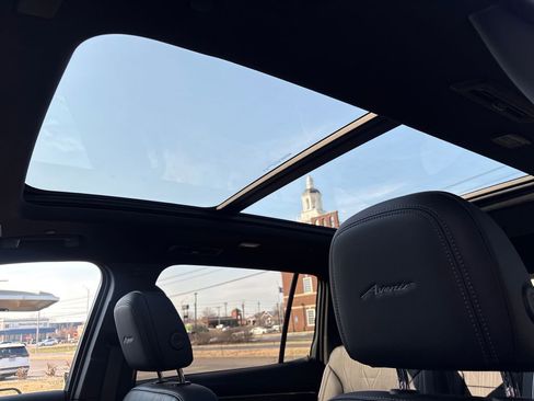 New 2025 Buick Enclave Avenir w/ Super Cruise Package image 17