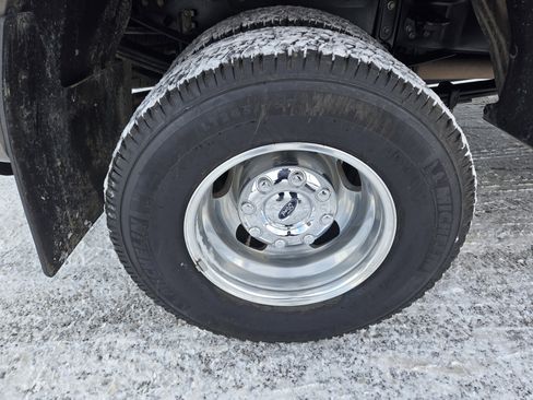 Certified 2022 Ford F350 Lariat w/ Lariat Ultimate Package image 14