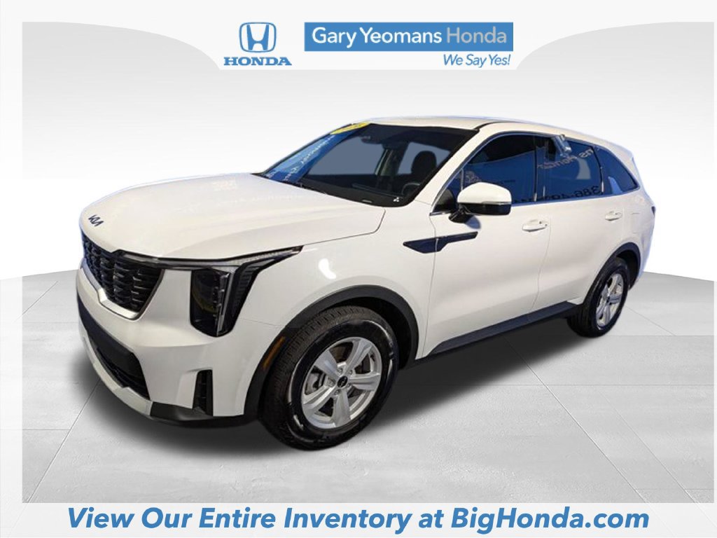 Used 2026 Kia Sorento LX FWD image 10
