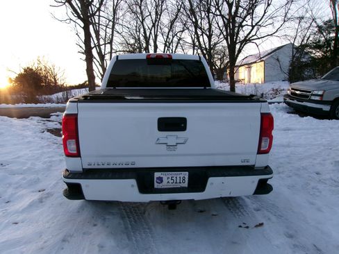 Used 2017 Chevrolet Silverado 1500 LTZ Z71 w/ LTZ Plus Package image 21