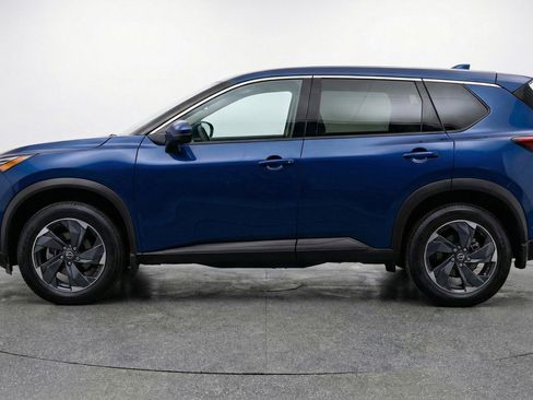 Used 2025 Nissan Rogue SV FWD image 5