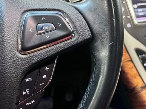 Used 2016 Lincoln MKX Reserve FWD image 24