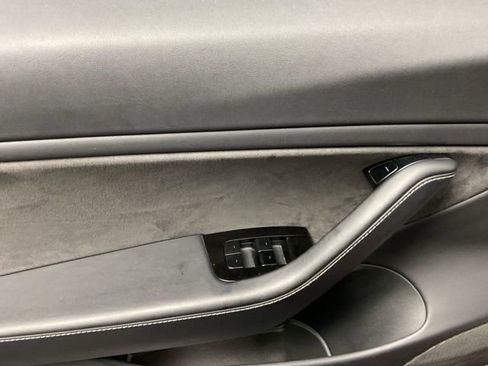 Used 2018 Tesla Model 3 Long Range image 12