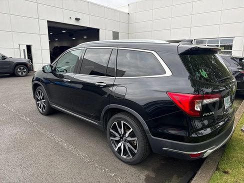 Used 2019 Honda Pilot Touring image 5