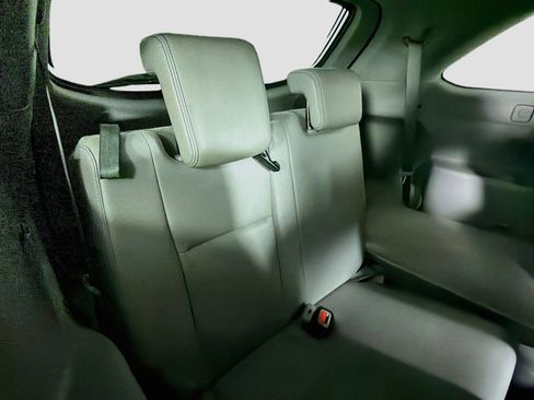 Used 2018 Toyota Highlander Limited FWD image 29