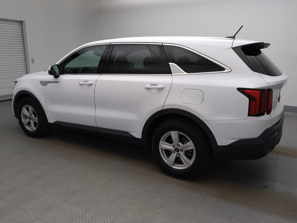 Used 2022 Kia Sorento LX FWD image 3