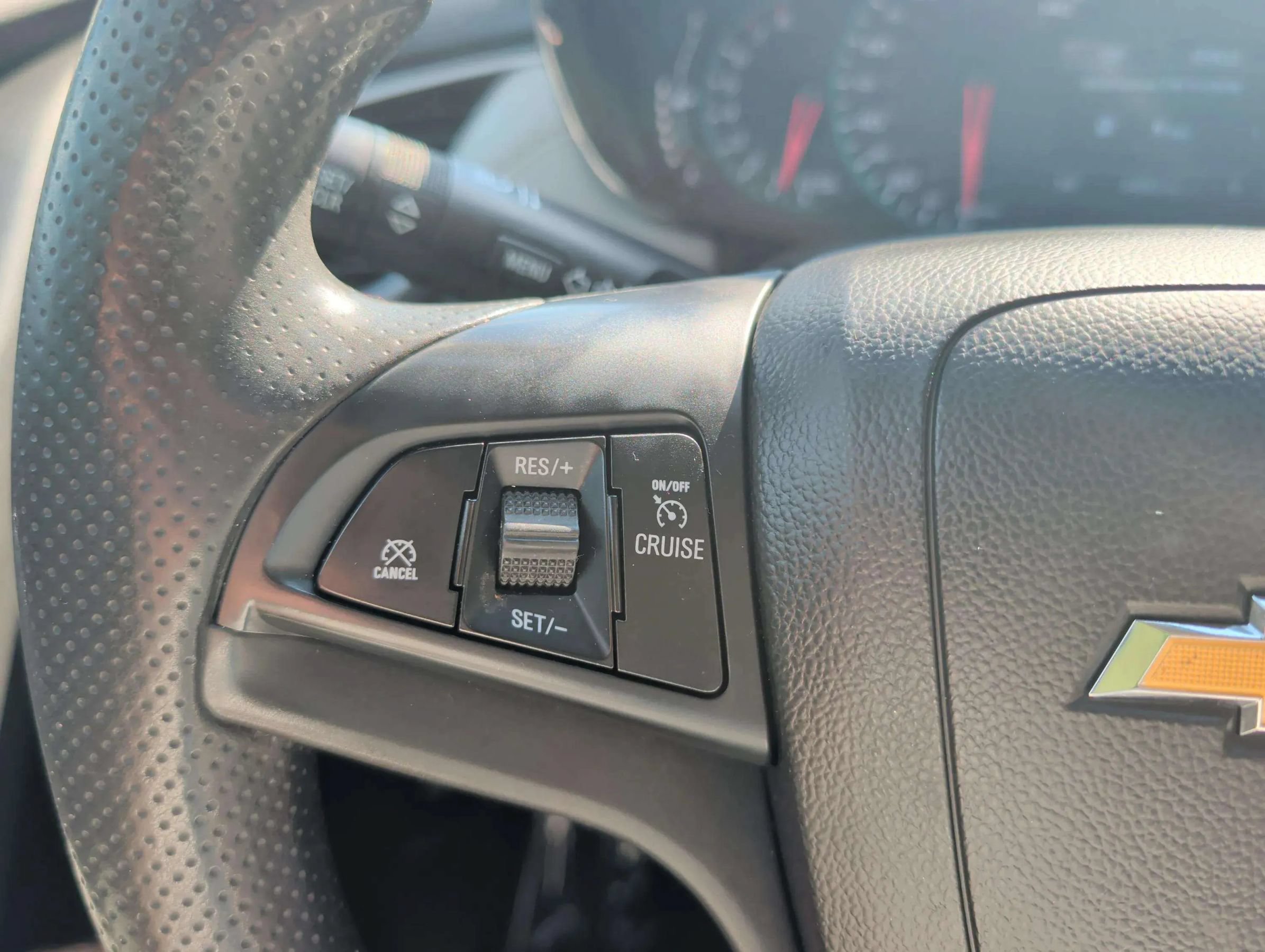 Used 2021 Chevrolet Trax LT AWD/4WD image 23