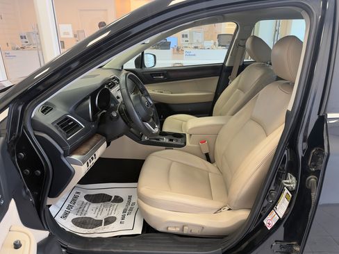 Used 2018 Subaru Outback 2.5i Limited image 20