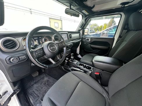 Used 2021 Jeep Wrangler Unlimited Sport image 14
