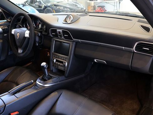 Used 2005 Porsche 911 Carrera S RWD image 69