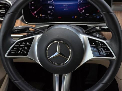Used 2025 Mercedes-Benz C 300 Sedan image 14