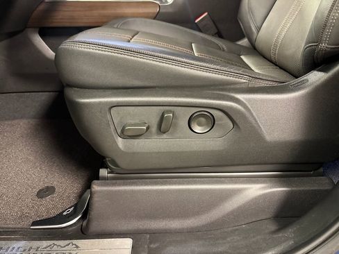 Certified 2024 Chevrolet Silverado 2500 High Country w/ High Country Premium Package image 19