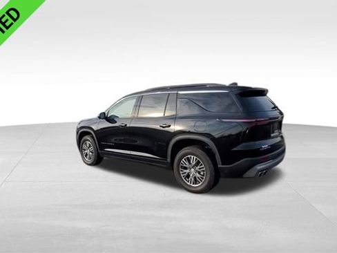 Used 2025 Chevrolet Traverse LT w/ Driver Confidence Package image 7