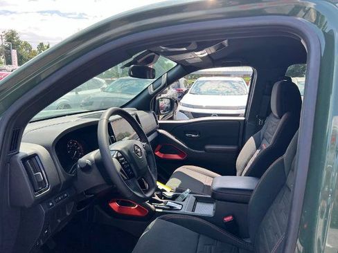 Certified 2025 Nissan Frontier PRO-4X AWD/4WD image 25