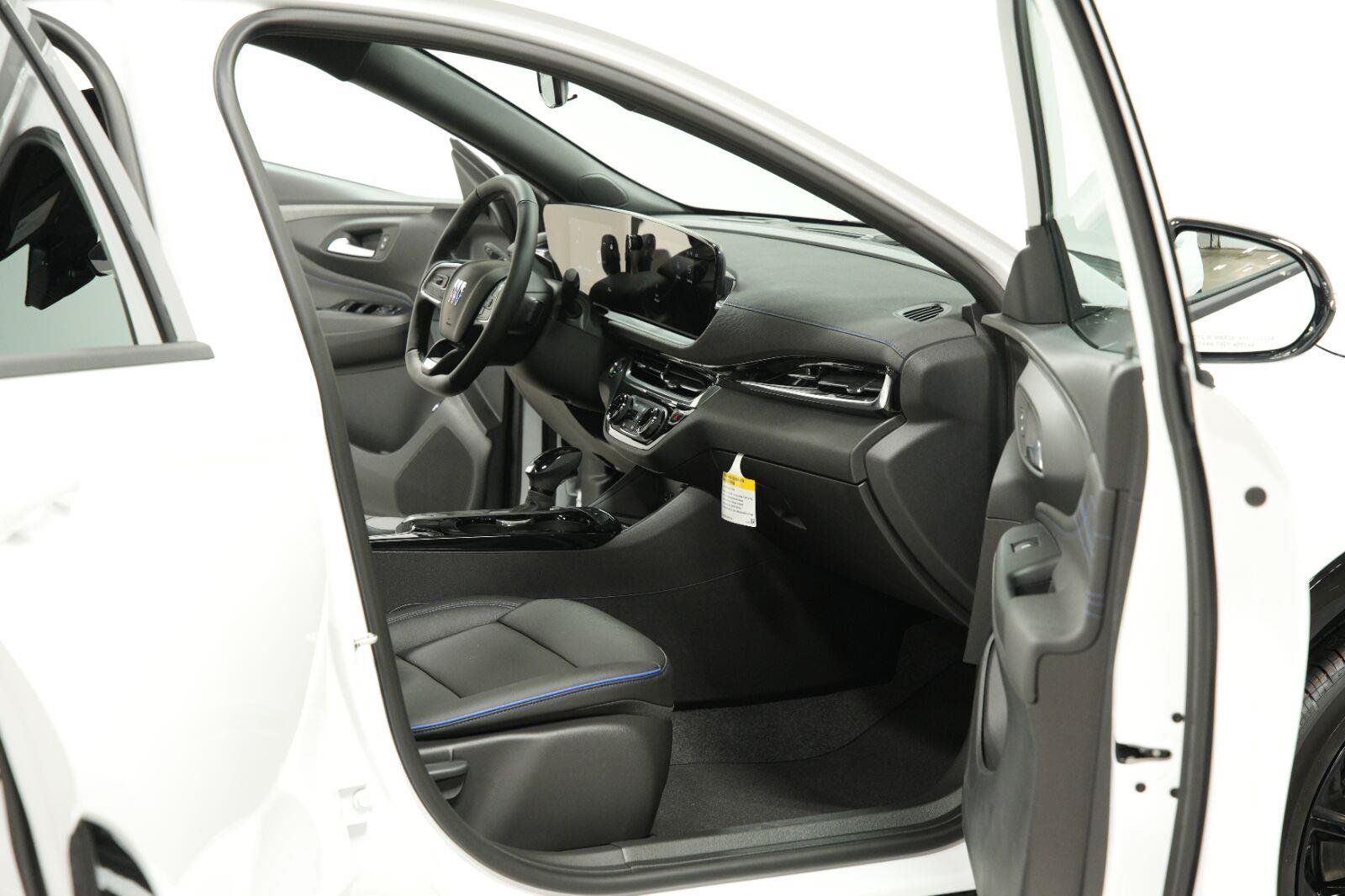 New 2026 Buick Envista Sport Touring w/ Convenience I Package FWD image 12
