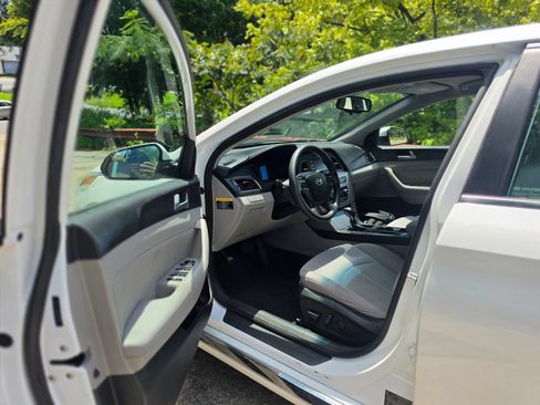 Used 2015 Hyundai Sonata Sport FWD image 10