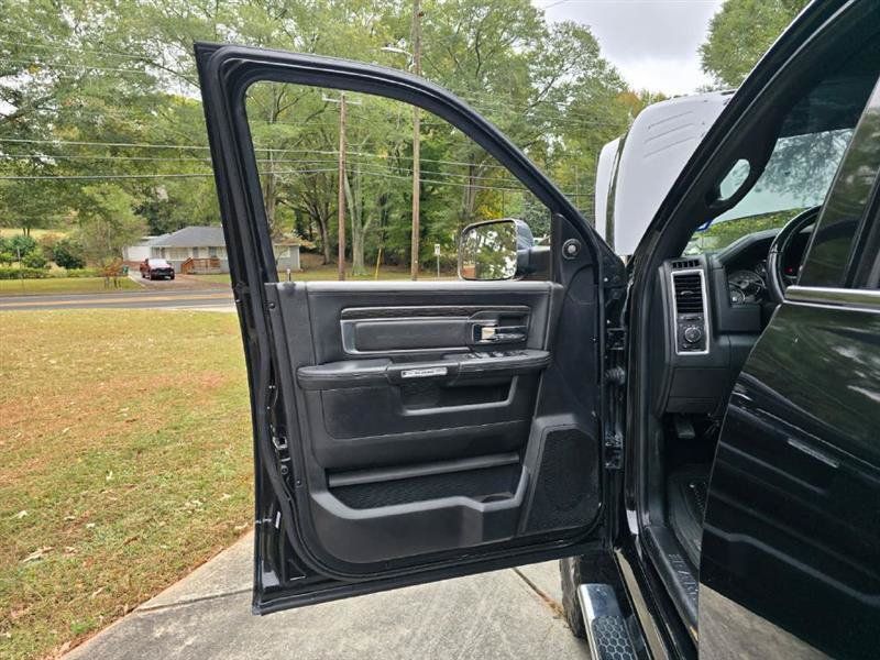 Used 2017 RAM 2500 Limited AWD/4WD image 17