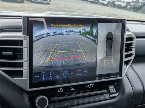 Used 2023 Toyota Tundra Platinum AWD/4WD image 18