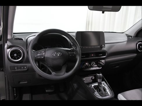 Certified 2023 Hyundai Kona SE w/ Cargo Package FWD image 6