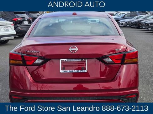 Used 2024 Nissan Altima 2.5 SV image 11