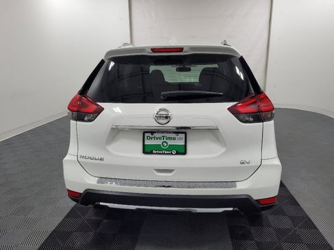Used 2017 Nissan Rogue SV w/ SV Premium Package FWD image 7