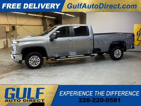 Used 2025 Chevrolet Silverado 2500 LT w/ Convenience Package AWD/4WD image 5