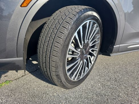 Certified 2022 Lincoln Corsair AWD w/ Premium Package image 33