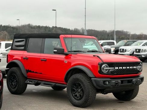 Certified 2023 Ford Bronco Wildtrak image 32