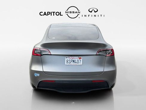 Used 2020 Tesla Model Y Long Range image 6