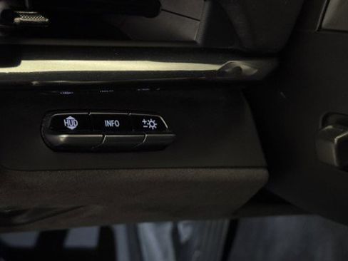 Used 2023 Chevrolet Corvette Stingray Premium Cpe w/ Z51 Performance Package image 11