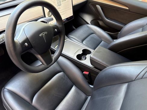 Used 2022 Tesla Model 3 Long Range AWD/4WD image 4