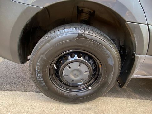 Used 2023 Mercedes-Benz Sprinter 2500 image 20