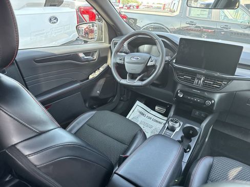 Certified 2023 Ford Escape ST-Line w/ Tech Pack #1 image 17