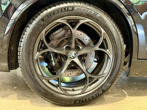 Used 2018 Alfa Romeo Stelvio Quadrifoglio w/ Driver Assist Dynamic Package image 13